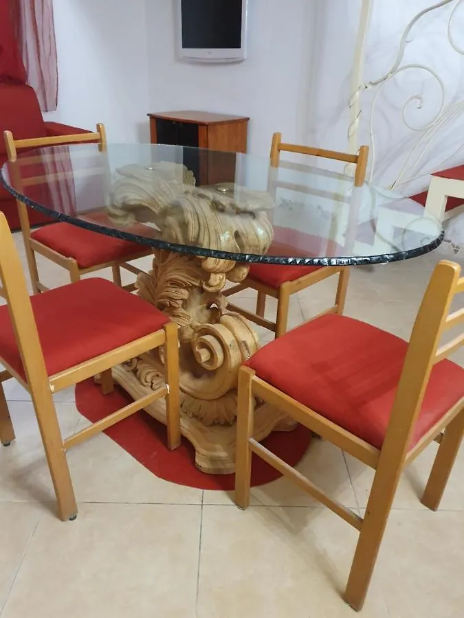 Apartment Merlo 1 & Parking Pisa